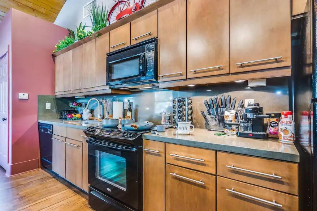 2Br Home W Parking Downtown Charm In Full Bloom! Tucson Zewnętrze zdjęcie