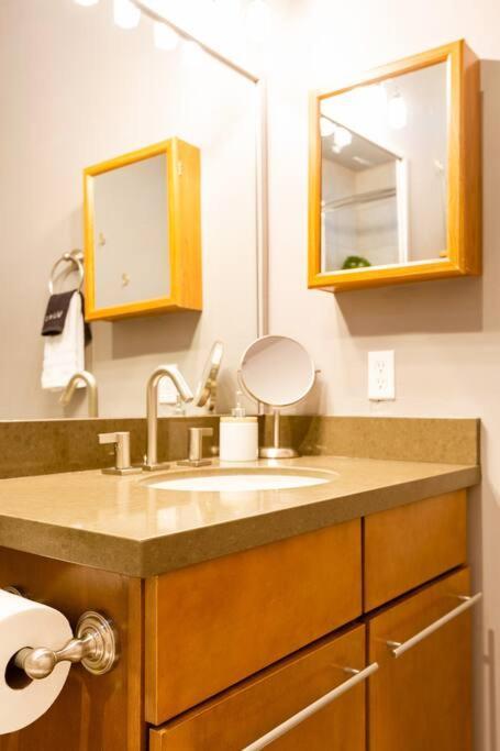 2Br Home W Parking Downtown Charm In Full Bloom! Tucson Zewnętrze zdjęcie